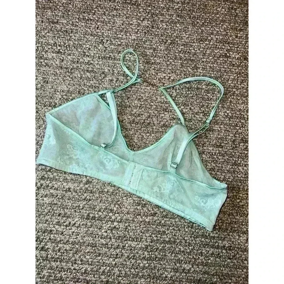 SAVAGE X FENTY SIZE LARGE - Picture 3 of 9